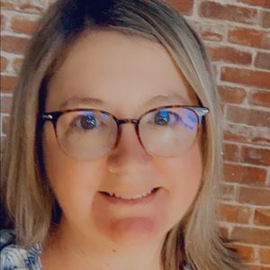 Meet your Posher, Lori